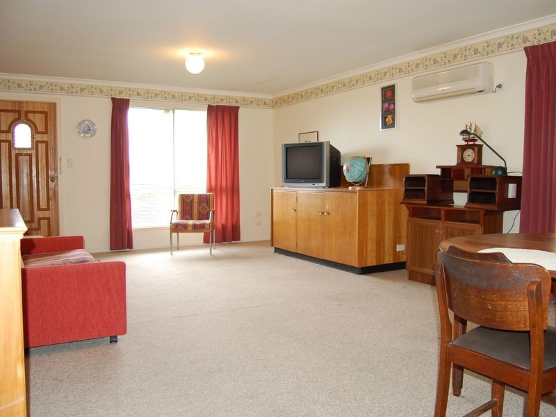 2/30 Marlbrough Ave, Victor Harbor SA 5211