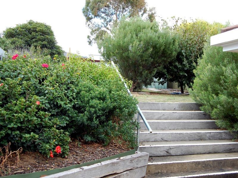 2/30 Marlbrough Ave, Victor Harbor SA 5211