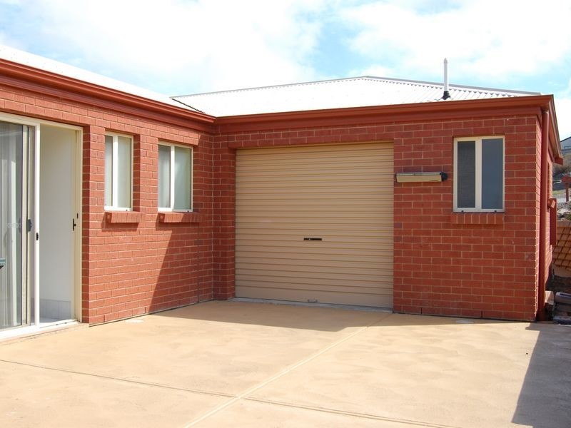 4 Orca Place, Encounter Bay SA 5211