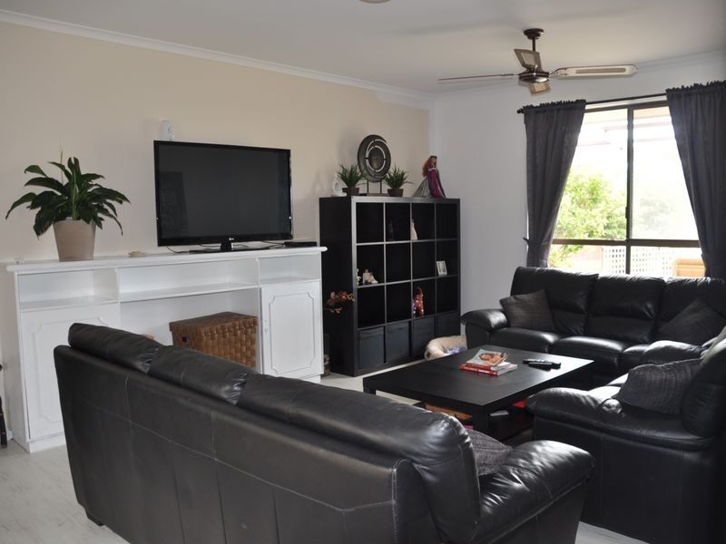 30 Norma Cres, Encounter Bay SA 5211