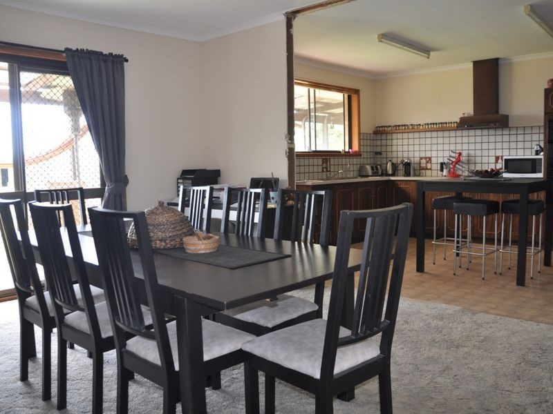 30 Norma Cres, Encounter Bay SA 5211