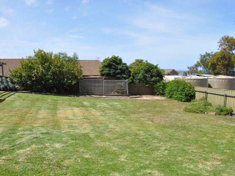 30 Norma Cres, Encounter Bay SA 5211