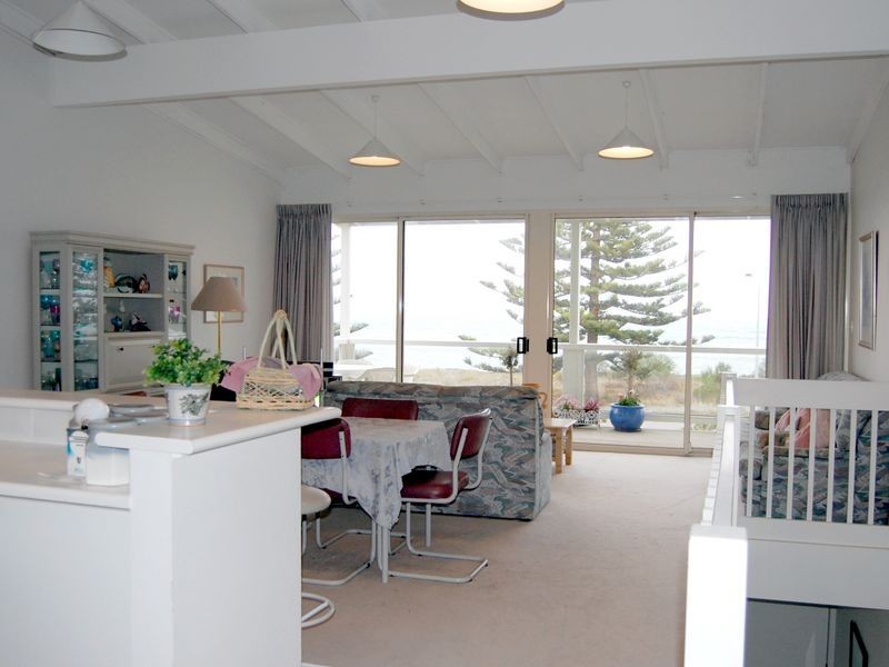 9 Franklin Parade, Encounter Bay SA 5211