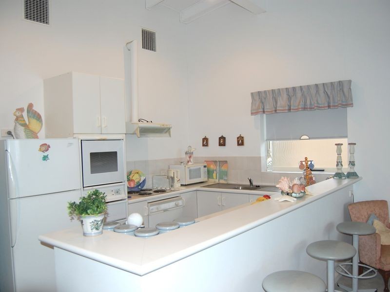 9 Franklin Parade, Encounter Bay SA 5211