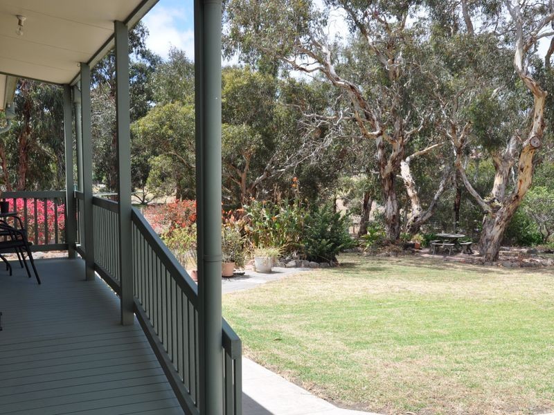 10 Wattlebury Road, Victor Harbor SA 5211