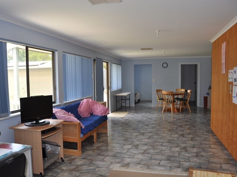 10 Wattlebury Road, Victor Harbor SA 5211