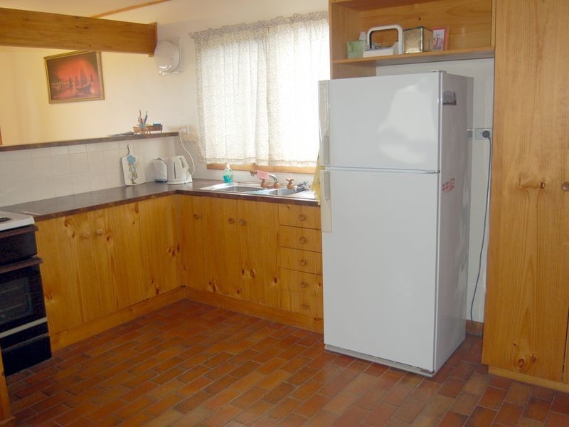 1 Crystal Court, Encounter Bay SA 5211