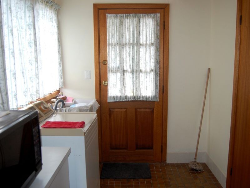 1 Crystal Court, Encounter Bay SA 5211