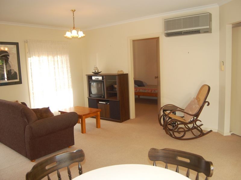25 Kingsford Street, Victor Harbor SA 5211