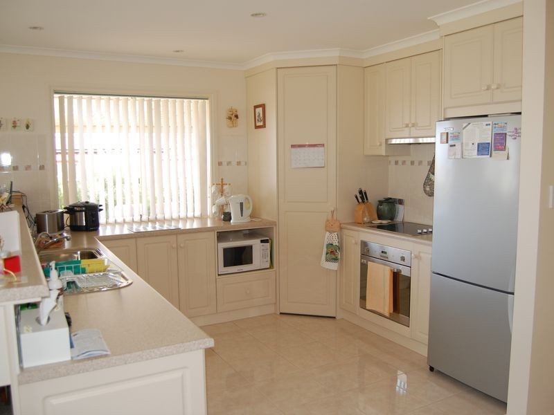 8 Tripp Street, Encounter Bay SA 5211
