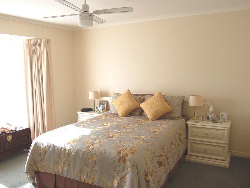 8 Tripp Street, Encounter Bay SA 5211