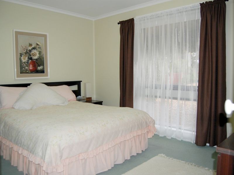192 Canterbury Road, Victor Harbor SA 5211