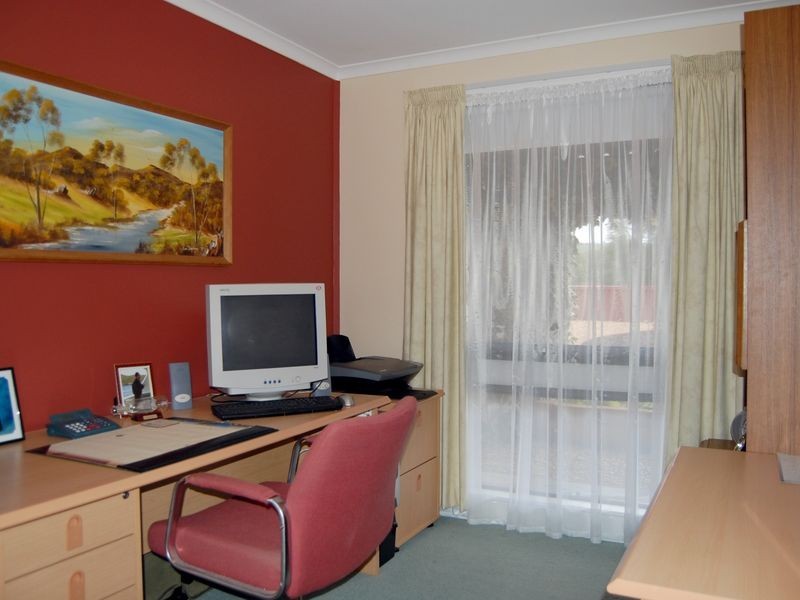 192 Canterbury Road, Victor Harbor SA 5211