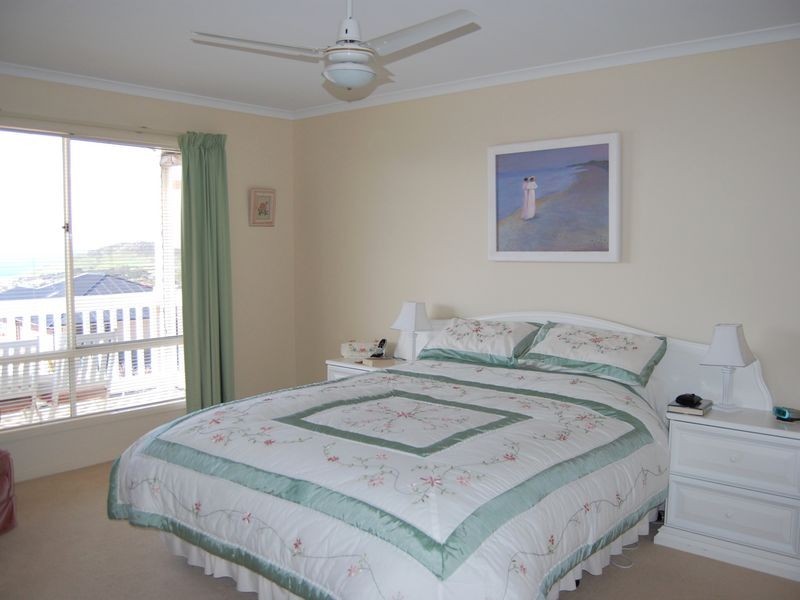 50 Southern Right Cres, Encounter Bay SA 5211