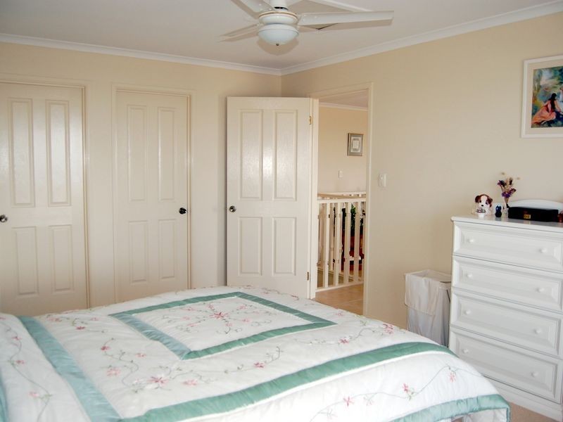 50 Southern Right Cres, Encounter Bay SA 5211