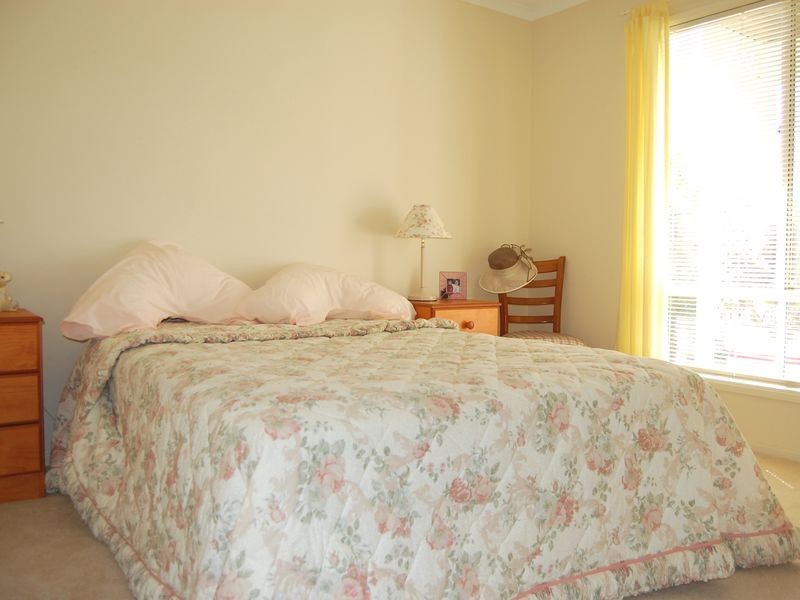 50 Southern Right Cres, Encounter Bay SA 5211
