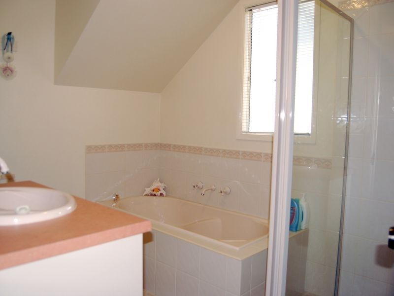 50 Southern Right Cres, Encounter Bay SA 5211
