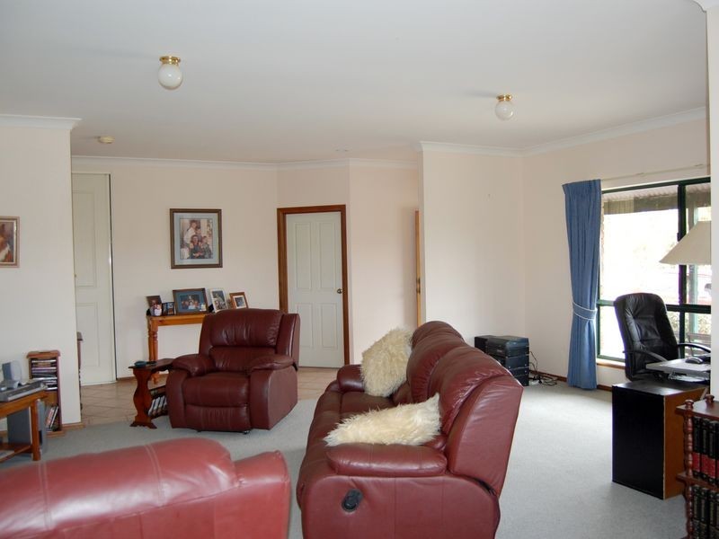 70 Cartwright Road, Victor Harbor SA 5211