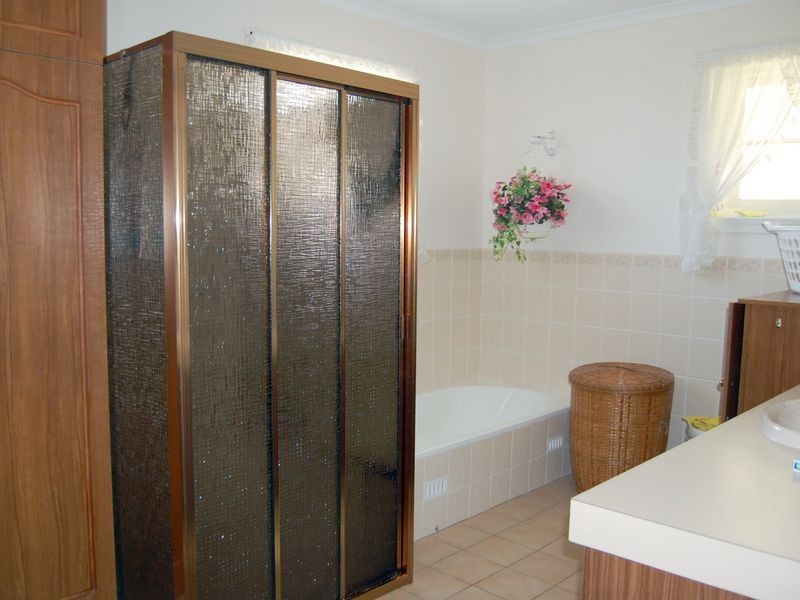 17 Altman Avenue, Victor Harbor SA 5211