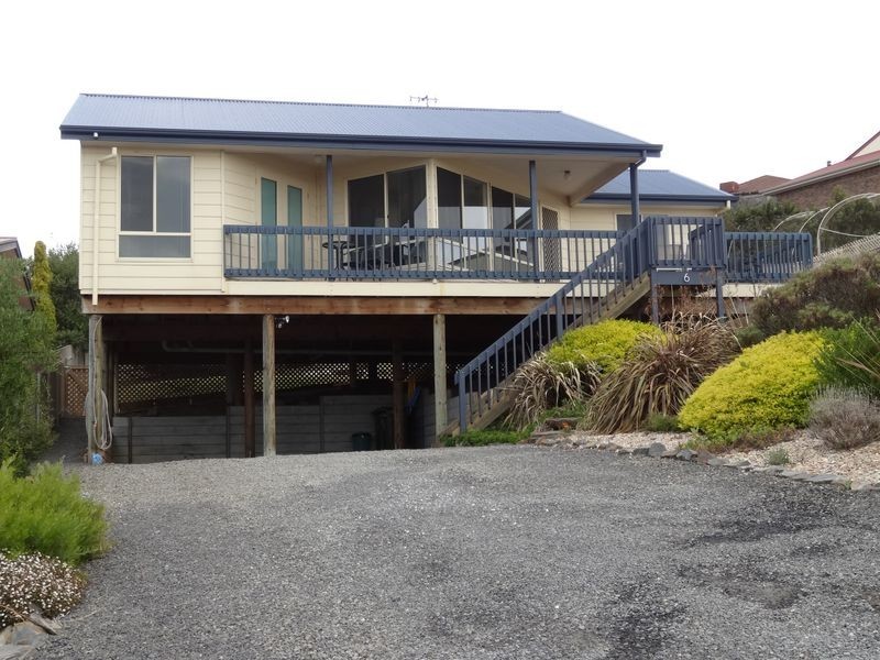 6 Pilot Court, Encounter Bay SA 5211