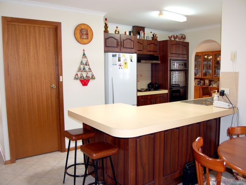 20 Dolphin Ave, Encounter Bay SA 5211