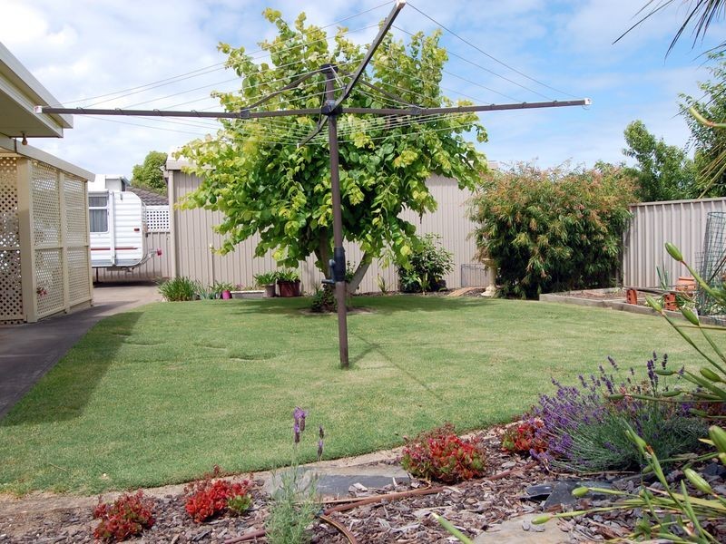 20 Dolphin Ave, Encounter Bay SA 5211