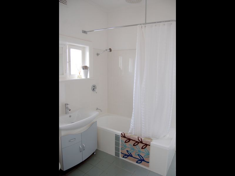 20 Riverview Road, Victor Harbor SA 5211