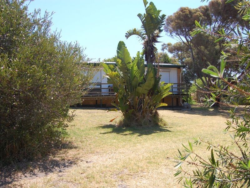 17 Sweetman Avenue, Encounter Bay SA 5211