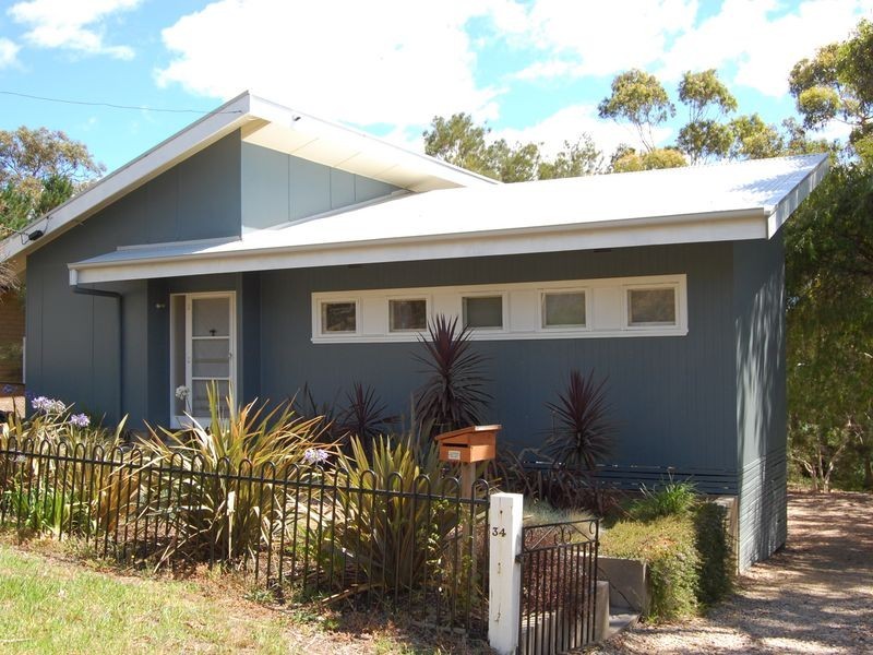 34 Pine Avenue, Victor Harbor SA 5211