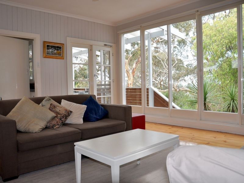 34 Pine Avenue, Victor Harbor SA 5211