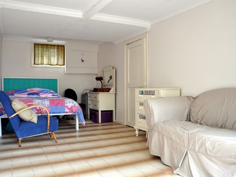 34 Pine Avenue, Victor Harbor SA 5211