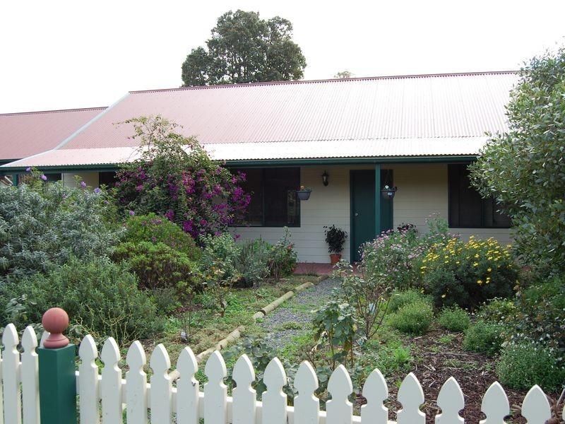 7 River Road, Victor Harbor SA 5211