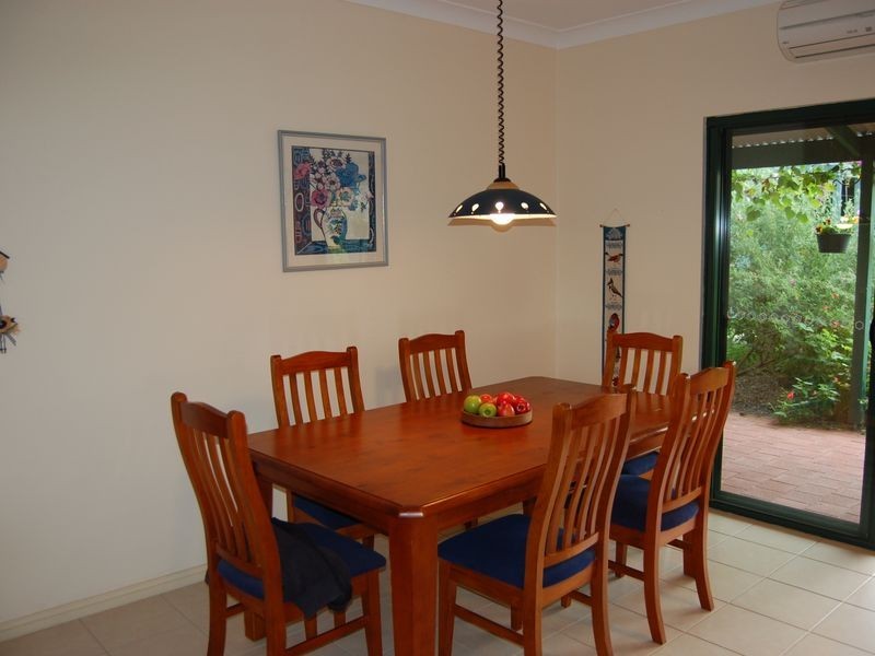 7 River Road, Victor Harbor SA 5211