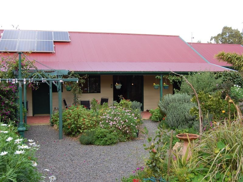 7 River Road, Victor Harbor SA 5211