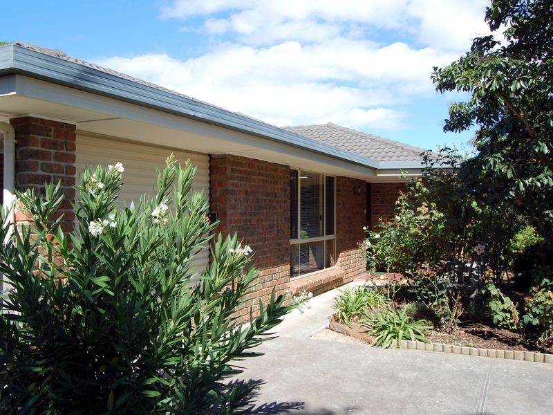 4 Dolphin Avenue, Encounter Bay SA 5211