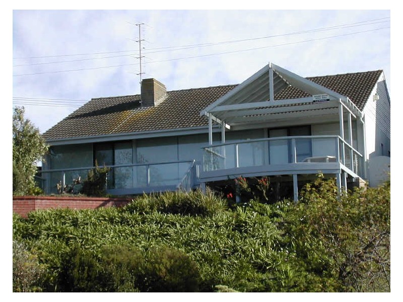 16 Investigator Crescent, Encounter Bay SA 5211