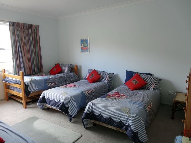 16 Investigator Crescent, Encounter Bay SA 5211