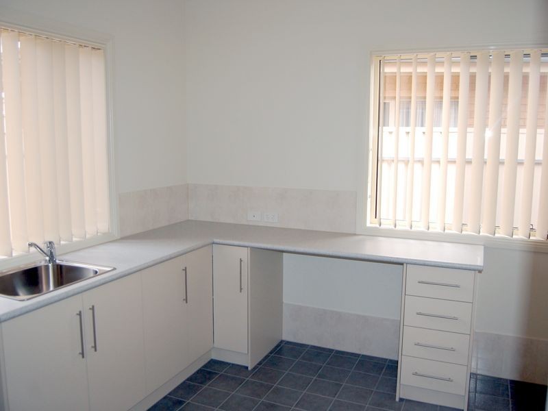 2 The Parkway, Victor Harbor SA 5211