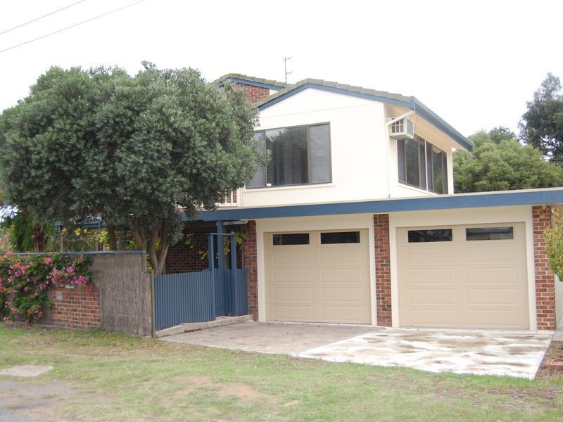 1/1 Petrel Avenue, Encounter Bay SA 5211