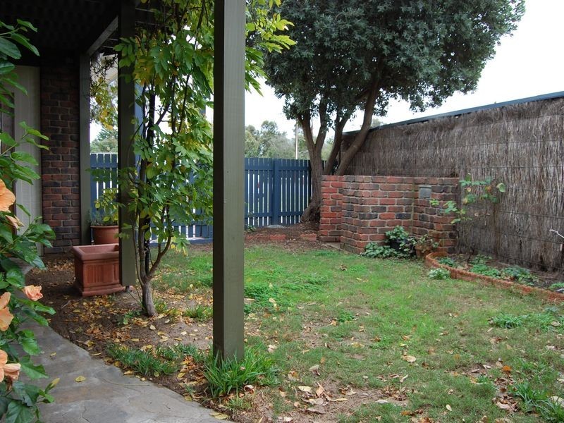 1/1 Petrel Avenue, Encounter Bay SA 5211