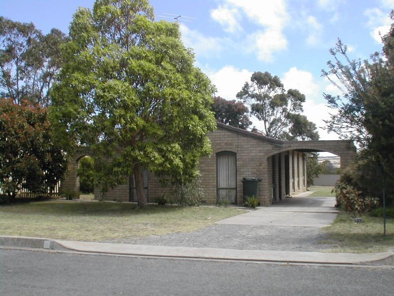 33 Warland Avenue, Victor Harbor SA 5211