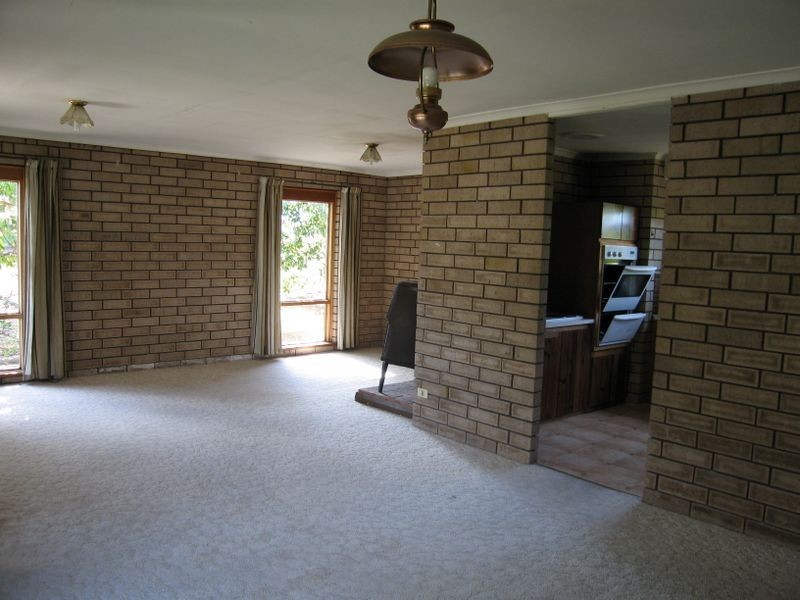 33 Warland Avenue, Victor Harbor SA 5211