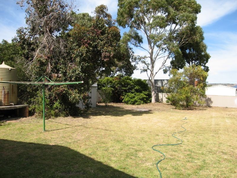 33 Warland Avenue, Victor Harbor SA 5211