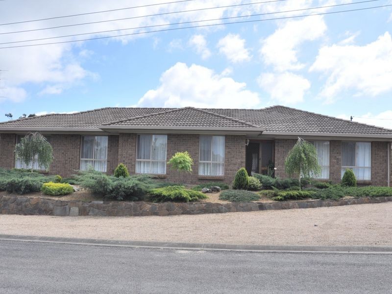 17 Norfolk Avenue, Victor Harbor SA 5211