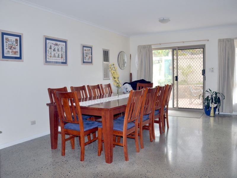 17 Norfolk Avenue, Victor Harbor SA 5211