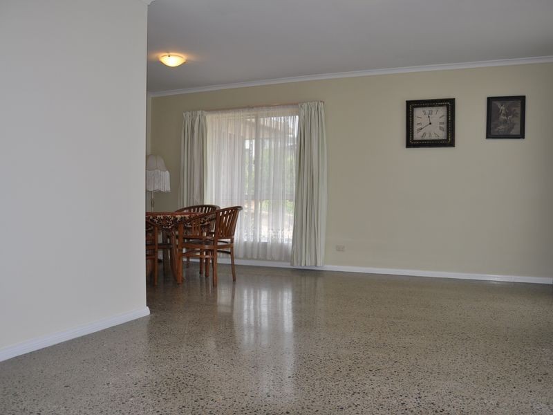 17 Norfolk Avenue, Victor Harbor SA 5211