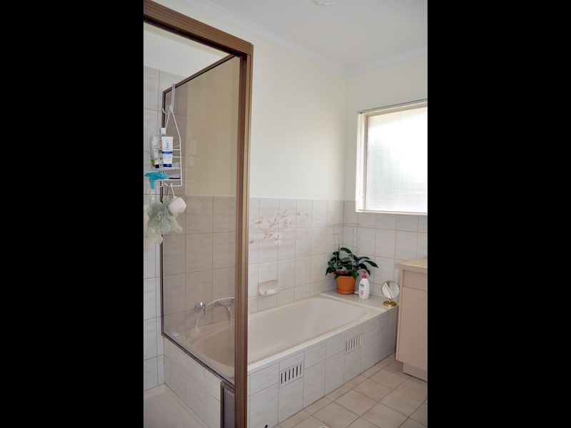 17 Norfolk Avenue, Victor Harbor SA 5211