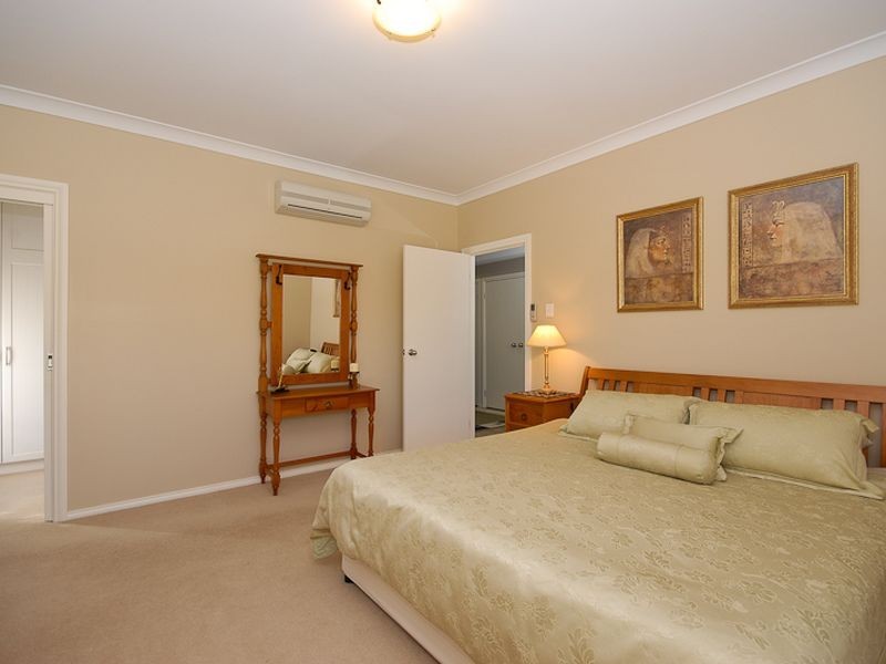 6 Tudor Avenue, Victor Harbor SA 5211