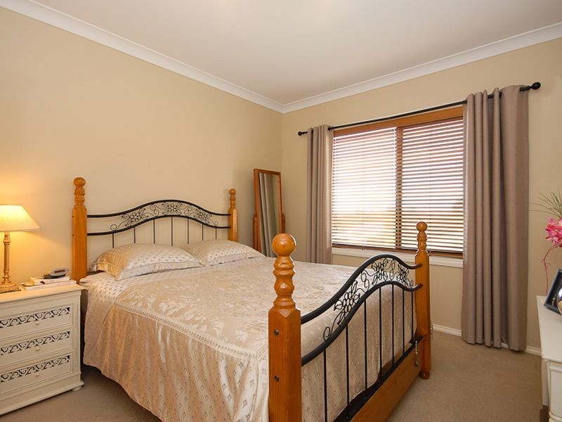 6 Tudor Avenue, Victor Harbor SA 5211