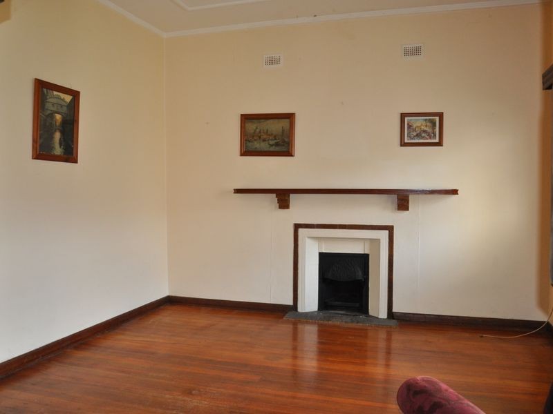 29 Acraman Street, Victor Harbor SA 5211
